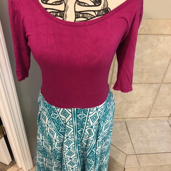 Dress - Picture 1 of 3